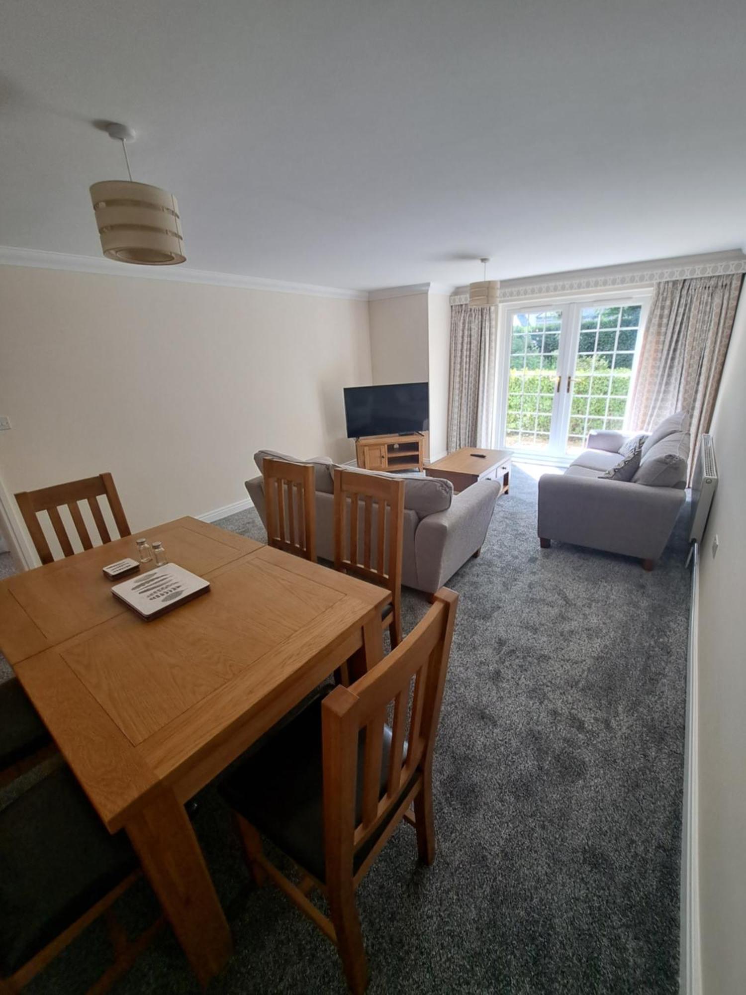 The Elms Apartments Ramsey Isle Of Man Uk Екстериор снимка